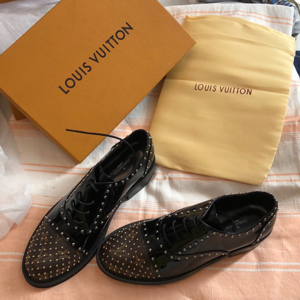 Women’s shoes